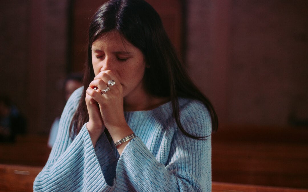 Letra del Salve Regina en español – Oraciones a la Virgen María